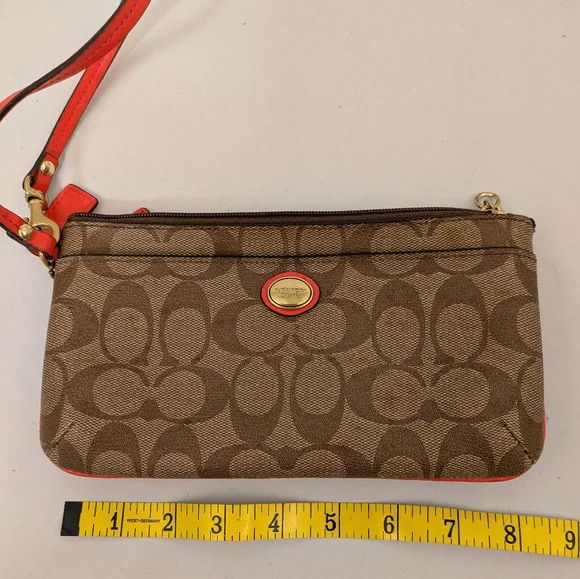 Coach Clutch w/Wrist Strap - Picture 7 of 8